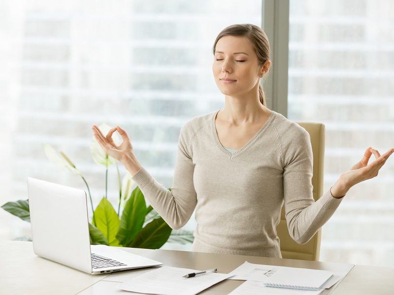 Mindfulness in azienda: come praticarla per ridurre lo stress